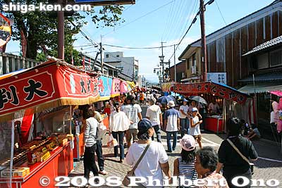 Hokkoku Kaido Road
Keywords: shiga nagahama kinomoto-cho jizo-in buddhist temple ennichi summer festival matsuri crowds