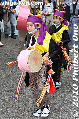 Also see my [url=http://www.youtube.com/watch?v=59UfQMWjkZY]video at YouTube[/url].
Keywords: shiga koka tsuchiyama tagi jinja shrine shinto kenketo matsuri festival odori dance 