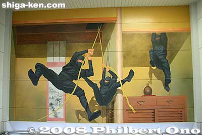 Ninja painting in Koka Station.
Keywords: shiga koka station train ninja paintings japaneki