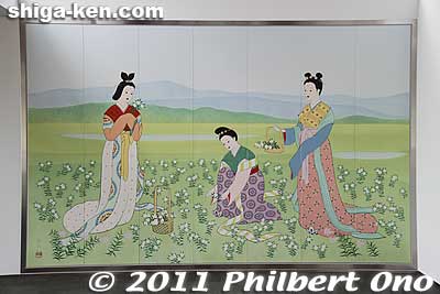 The Koka area was rich in medicinal herbs. This mural depicts women picking the herbs in Koka in the old days.
Keywords: shiga koka Kusuri Gakushukan medicine museum pharmaceutical