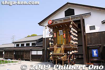 This Community Center also houses a hikiyama float.
Keywords: shiga koka minakuchi-juku tokaido road post town 