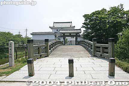 Bridge to Minakuchi Castle.
Keywords: shiga koka minakuchi-juku tokaido post town castle 