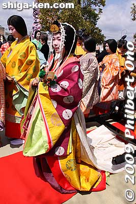 The festival started at 11:30 am with the Saio princess carried on a palanquin arriving at a small park called Yume no Ogawa next to Ono Elementary School. 
Keywords: shiga koka tsuchiyama saio princess procession kimono women matsuri festival kimonobijin