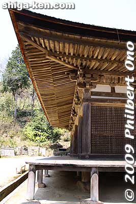 Unfortunately, photography is not allowed inside. There is also a priest guide inside the Hondo Hall to give you a tour and explanation of the temple in Japanese.
Keywords: shiga konan zensuiji tendai buddhist temple national treasure 