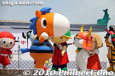 Non-chan is a horse from Imabari. [url=http://photoguide.jp/pix/thumbnails.php?album=228]Imabari Castle[/url] was built by Takatora. のんちゃん
Keywords: shiga kora-cho takatora summit festival 