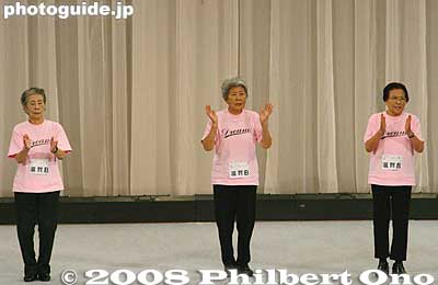 Tokimeki Silvers ときめきシルバーズ
Keywords: shiga maibara sports recreation 2008 spo-rec aerobics tournament competition elderly women