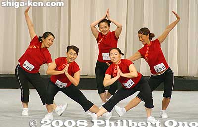Aerobics team from Shiga.
Keywords: shiga maibara sports recreation 2008 spo-rec aerobics tournament competition women girls athletes