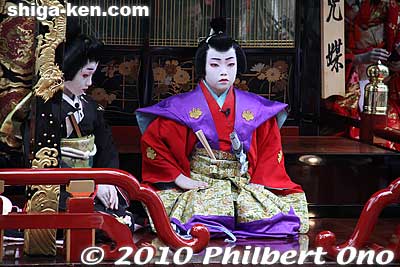 Keywords: shiga maibara hikiyama kabuki floats matsuri festival boys
