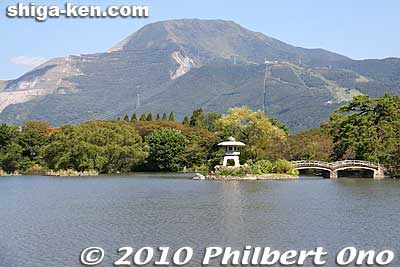 Mishima Pond
Keywords: shiga maibara mt. ibuki ibukiyama mishima pond sakura cherry blossoms