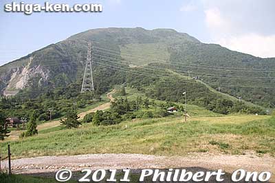 View of 3rd station. Higher up the mountain are the 4th and 5th stations.
Keywords: shiga maibara mt. ibukiyama mountain ibuki