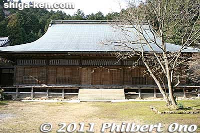 Jobodai-in temple's Hondo main hall. This temple served as lodging for the likes of Oda Nobunaga, Toyotomi Hideyoshi, Azai Nagamasa, and Kobayakawa Hideaki. 成菩提院
Keywords: shiga maibara kashiwabara-juku nakasendo shukuba
