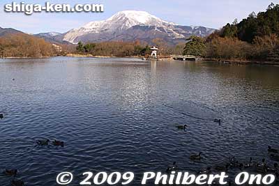 Mishima Pond during a warmer winter
Keywords: shiga maibara mishima pond snow mt. ibuki mountain