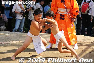 Keywords: shiga maibara hinade jinja shrine sumo festival matsuri children boys shigabestmatsuri