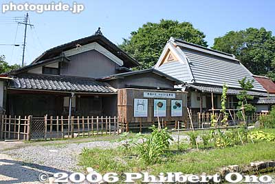 Naganoya, the house where Yamauchi Kazutoyo lived during childhood with his mother.
Keywords: shiga maibara sakata omi-cho Yamauchi Kazutoyo