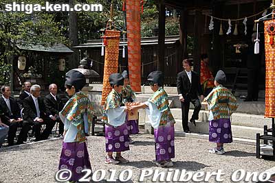 Keywords: shiga maibara sakata Shinmeigu Shrine keri yakko-buri yakko-furi daimyo procession parade festival matsuri 