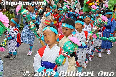Keywords: shiga maibara suijo hachiman shrine matsuri festival children 