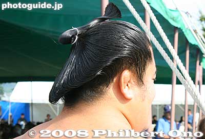 Sumo Wrestlers 相撲力士 - Sumo wrestler's hairstyle. - JAPAN PHOTOS by Philbert  Ono