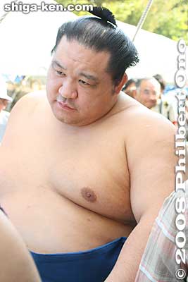 Ozeki Kaio
Keywords: shiga maibara sumo exhibition tournament wrestlers rikishi ozumo 