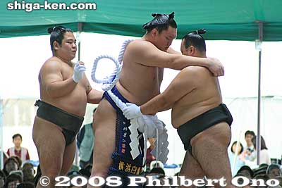 Keywords: shiga maibara sumo exhibition tournament wrestlers rikishi ozumo Yokozuna Hakuho japansumo maibarasumo