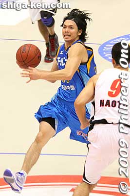 Joho Masashi #31
Keywords: shiga moriyama lakestars pro basketball game bj-league Osaka Evessa