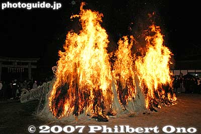Sumiyoshi Shrine Fire Festival
Keywords: shiga moriyama sumiyoshi shrine fire festival hi matsuri