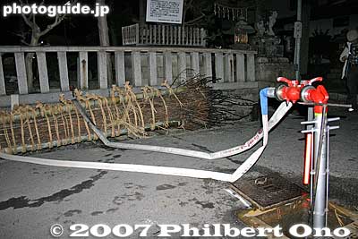 Fire hydrant and hose just in case.
Keywords: shiga moriyama sumiyoshi shrine fire festival hi matsuri