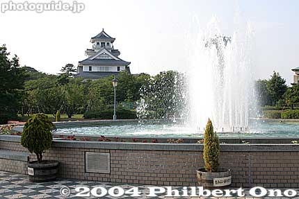 Water fountain
Keywords: shiga nagahama castle tower donjon