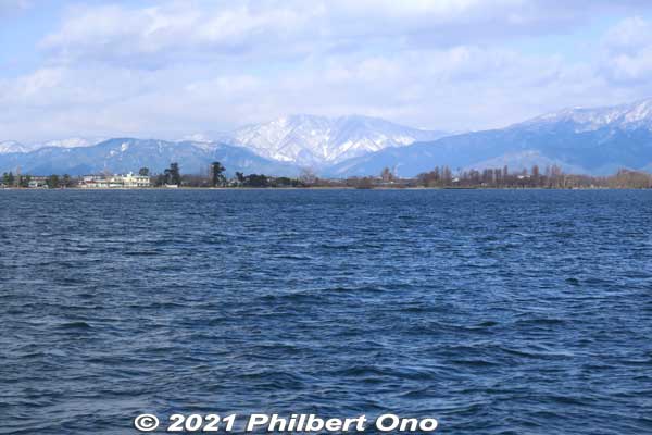 Snowy mountains around Lake Biwa.
Keywords: shiga nagahama port Lake Biwa biwako cruise boat