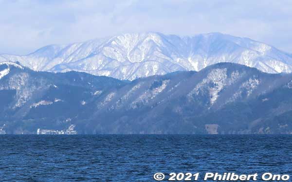 Snowy mountains around Lake Biwa.
Keywords: shiga nagahama port Lake Biwa biwako cruise boat