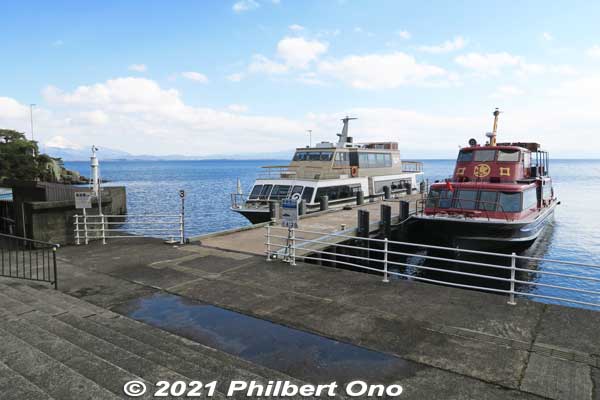 Chikubushima Port. There's another dock nearby for the boat to Imazu. 竹生島港
Keywords: shiga nagahama Chikubushima Lake Biwa