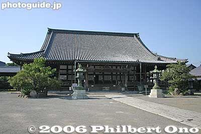 Daitsuji temple Hondo main hall 大通寺本堂
Keywords: shiga nagahama daitsuji temple Buddhist Jodo Shinshu Otani