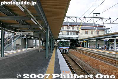 New train platform and station building
Keywords: shiga nagahama station train platform