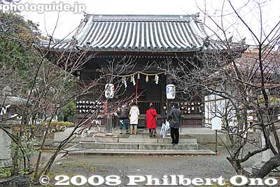 Tenmangu Shrine 天満宮
Keywords: shiga nagahama hachimangu shrine shinto new year's oshogatsu