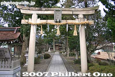 Hachiman Shrine torii
Keywords: shiga nagahama ishida mitsunari birthplace shinto shrine
