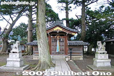 Hachiman Shrine is next to the Ishida Mitsunari memorial.
Keywords: shiga nagahama ishida mitsunari birthplace
