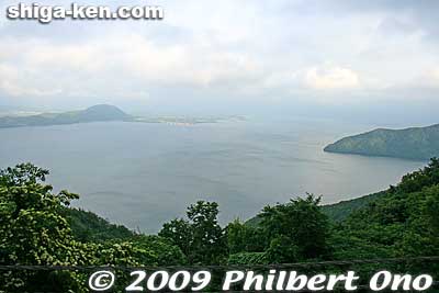 View from Oku Biwako Parkway
Keywords: shiga nagahama nishi-azai oku biwako parkway lake
