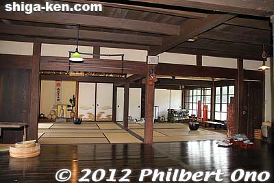 Inside Shichirinkan, a former blacksmith's house. 七りん館
Keywords: shiga nagahama sengoku expo taiga furusato-haku samurai