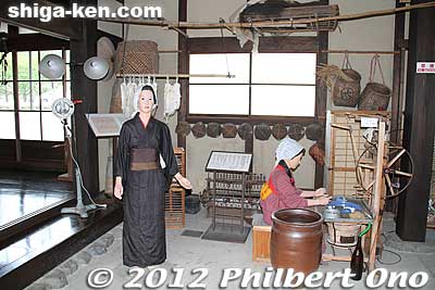 Inside Itohime no Yakata. Mannequins inside. [url=http://photoguide.jp/pix/thumbnails.php?album=728]More photos of Azai Folk Museum here.[/url]
Keywords: shiga nagahama sengoku expo taiga furusato-haku samurai