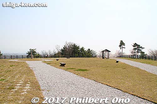 Toragozen-yama camp grounds.
Keywords: shiga nagahama Torahime Toragozen sakura cherry blossoms flowers