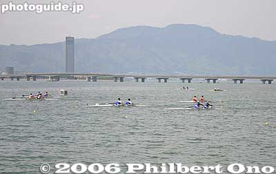 Two-man boat race
Keywords: shiga prefecture otsu lake biwa biwako regatta boat race rowing