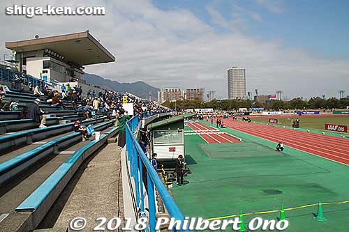 Ojiyama Stadium bleachers. No reserved seating.
Keywords: shiga otsu biwako mainichi lake biwa marathon