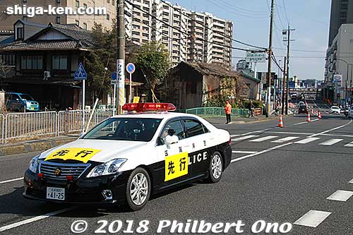 Lead police car.
Keywords: shiga otsu biwako mainichi lake biwa marathon