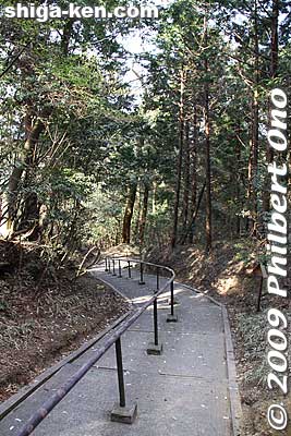 Path to Joko-in temple.
Keywords: shiga otsu enryakuji buddhist temple tendai 