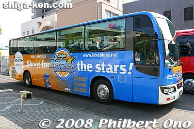 Shiga LakeStars bus.
Keywords: shiga otsu lakestars basketball team pro sports bus