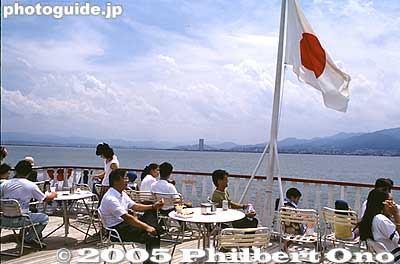 Open deck.
Keywords: shiga otsu lake biwa cruise michigan paddlewheel boat biwakocruise