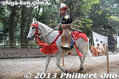Keywords: shiga otsu omi jingu ohmi shinto shrine yabusame horseback archery
