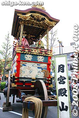 The eighth float is Gekkyuden-zan. 月宮殿山／上京町
Keywords: shiga otsu matsuri festival floats 