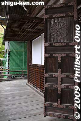 Doors of Saikyoji's Hondo hall
Keywords: shiga otsu sakamoto saikyoji temple 