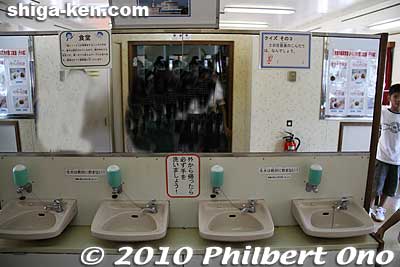 Wash basin in the cafeteria.
Keywords: shiga otsu uminoko floating school boat ship lake biwako 