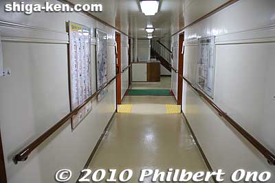 Corridor runs through the center of the boat, with sleeping quarters on both sides.
Keywords: shiga otsu uminoko floating school boat ship lake biwako 